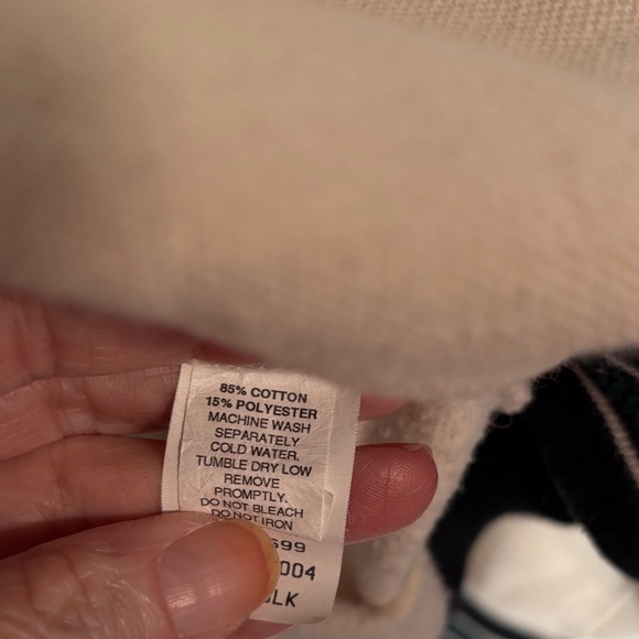 CHANEL Cream V-Neck Sweater with Dark Green & Black Trim and Embroidered Logo - Picture 4 of 7